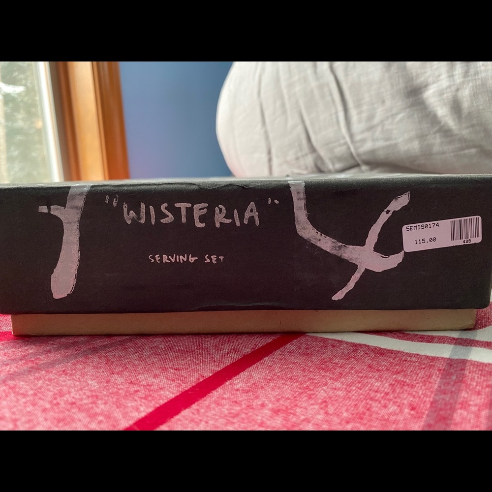 Wisteria serving set